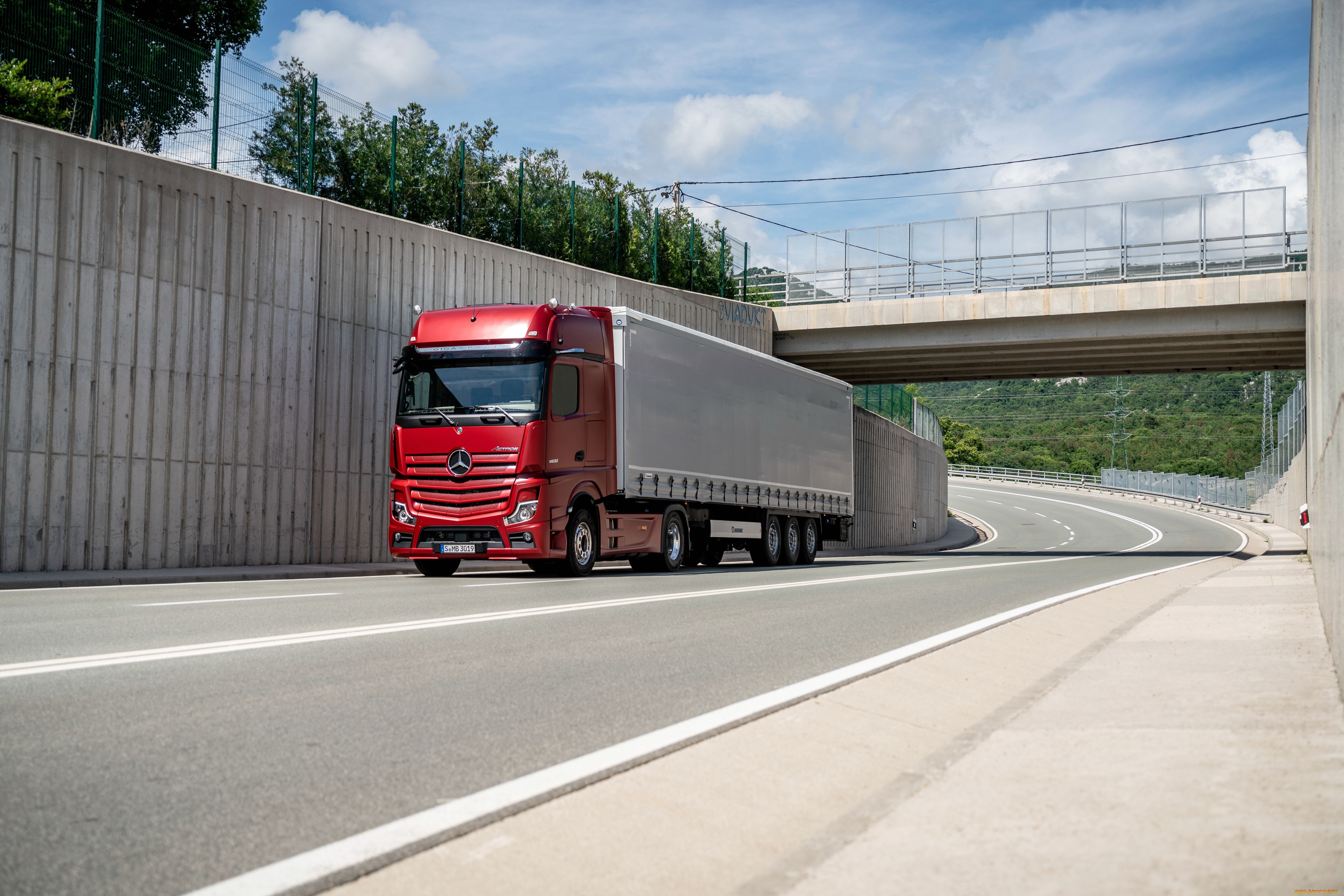 , mercedes trucks, mercedes, benz